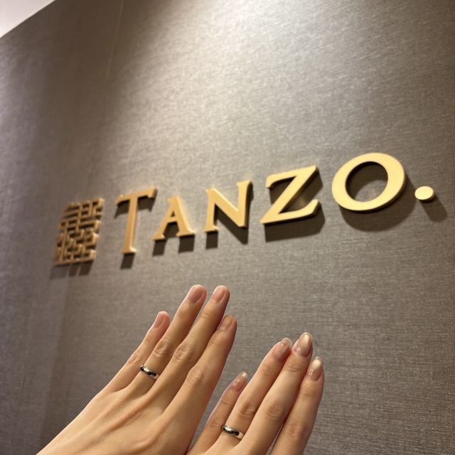 【TANZO.(鍛造指輪)の口コミ】 プラチナの平甲丸ストレートの指輪を作っていただきました。
シンプルな装…