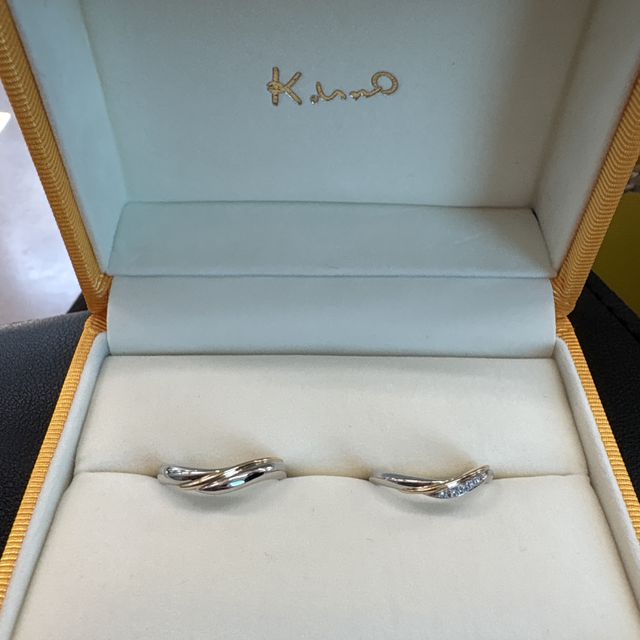 【ケイウノ ブライダル(K.UNO BRIDAL)の口コミ】 既製のデザインをもとに指輪の幅や色味、ダイヤの種類などを選びました。…