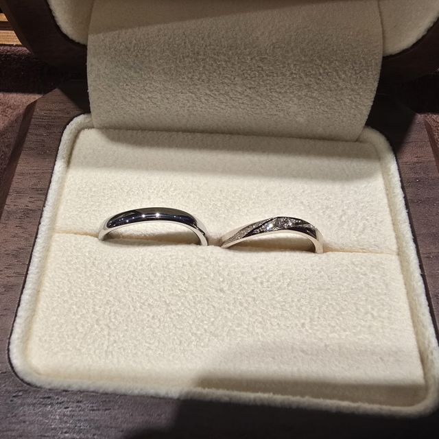 【TANZO.(鍛造指輪)の口コミ】 ピンクゴールドで肌馴染みのいい色でデザインも上品な輝きですごく可愛い…