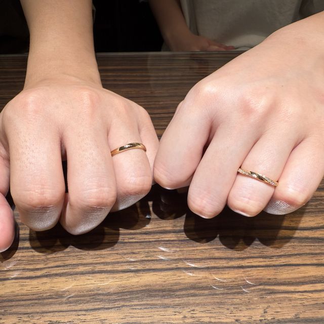 【Something Blue(サムシングブルー)の口コミ】 この指輪のおすすめポイントはたくさんのタイヤモンドとねじりのデザイン…