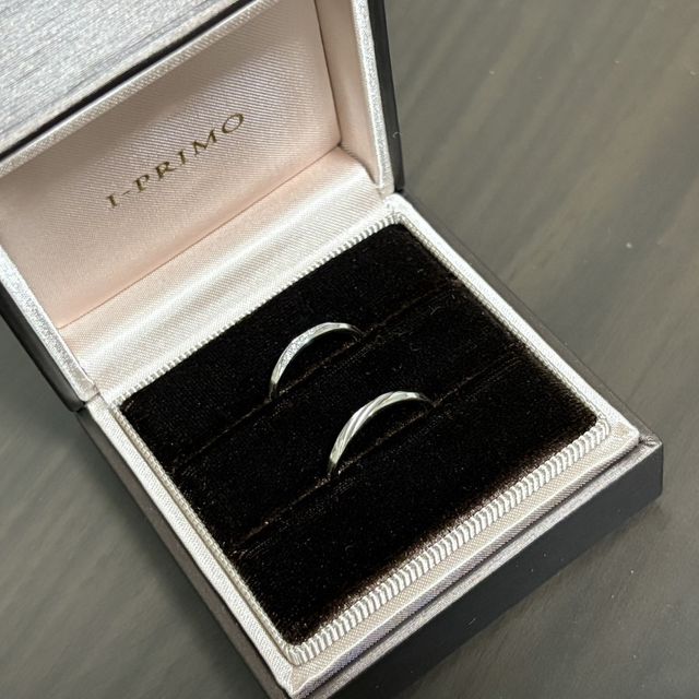 【アイプリモ(I-PRIMO)の口コミ】 繊細で上品なデザインで、手元が華やかになります。またシルバーの輝きが…