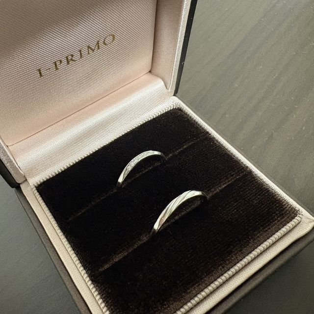 【アイプリモ(I-PRIMO)の口コミ】 繊細で上品なデザインで、手元が華やかになります。またシルバーの輝きが…
