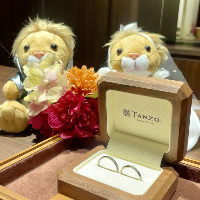 【TANZO.(鍛造指輪)の口コミ】 デザインや作り方にもこだわっており、二人で一からデザインを決めていく…
