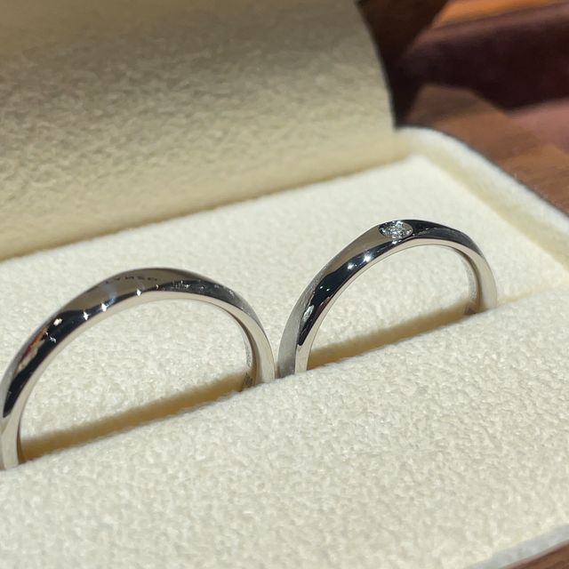 【TANZO.(鍛造指輪)の口コミ】 デザインや作り方にもこだわっており、二人で一からデザインを決めていく…