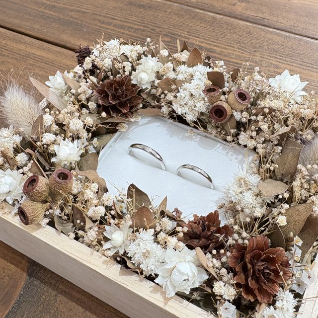 【湘南彫金工房 andfuseの口コミ】 婚約指輪と重ね付けしても似合うように、あえてシンプルなデザインにしま…