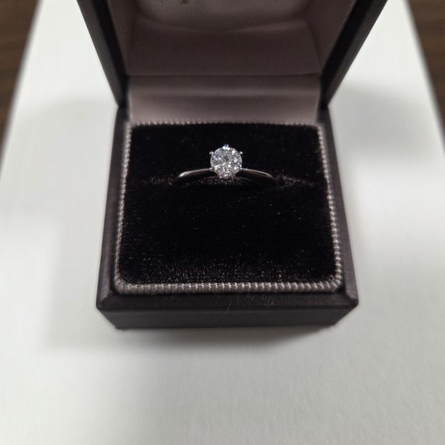 【アイプリモ(I-PRIMO)の口コミ】 ダイヤモンドのグレードが高く、透明度も高いです。ダイヤモンドにこだわ…