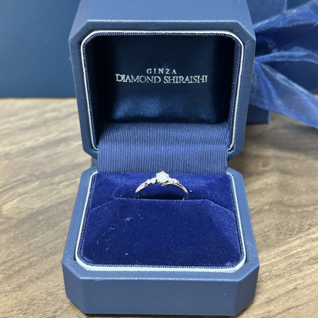 【銀座ダイヤモンドシライシの口コミ】 水かきの部分がしっかりある手の形状からするとウェーブタイプが似合うと…