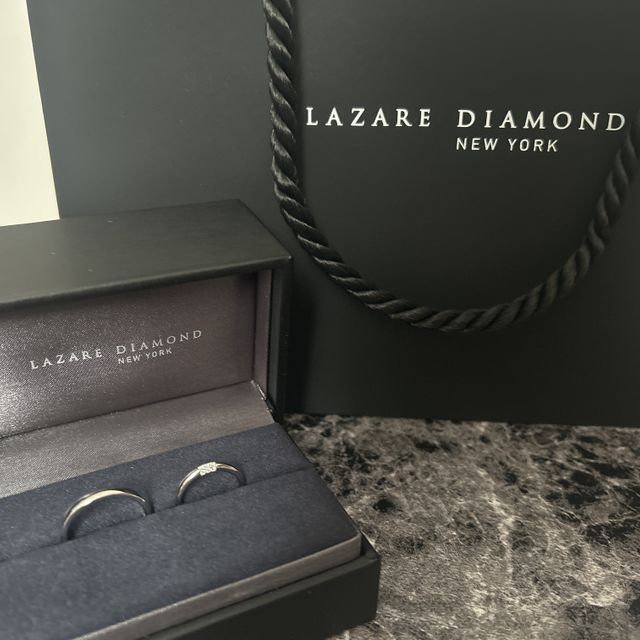 【ラザール ダイヤモンド(LAZARE DIAMOND)の口コミ】 シンプルでどんな服装でも似合う指輪が良かったのですが、選んだ指輪の作…