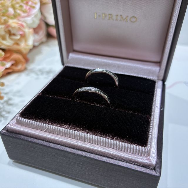 【アイプリモ(I-PRIMO)の口コミ】 指輪のデザインにストーリー性があり、とても惹かれました。男性の指輪に…