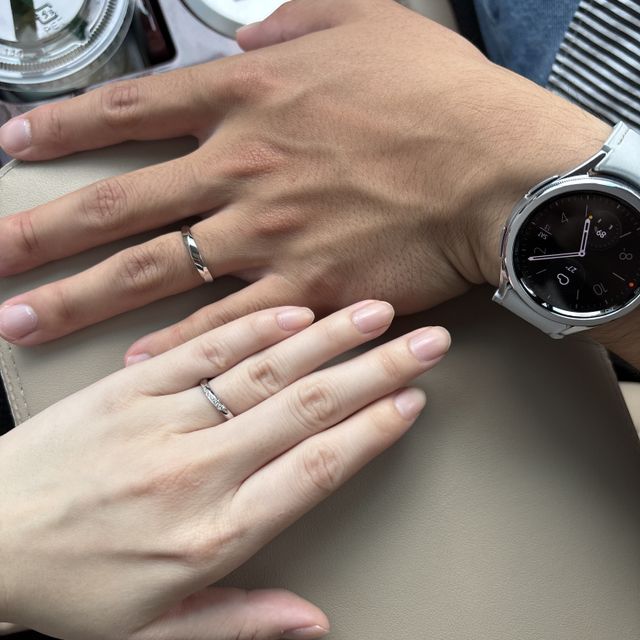 【アイプリモ(I-PRIMO)の口コミ】 婚約指輪を定番の形でもらったので重ね付けしてしっくりくるものを選びま…