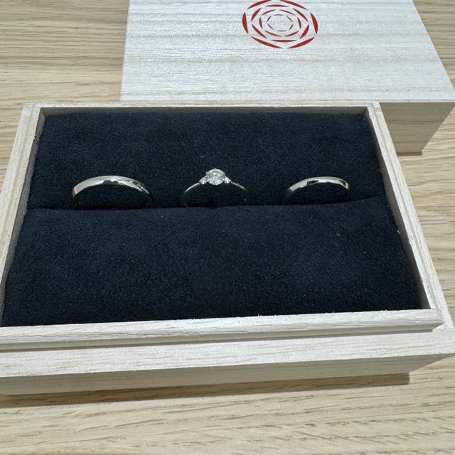 【出雲結(いずもゆい)の口コミ】 ダイヤモンドのカラットなど指定して作成することができる。また、デザイ…