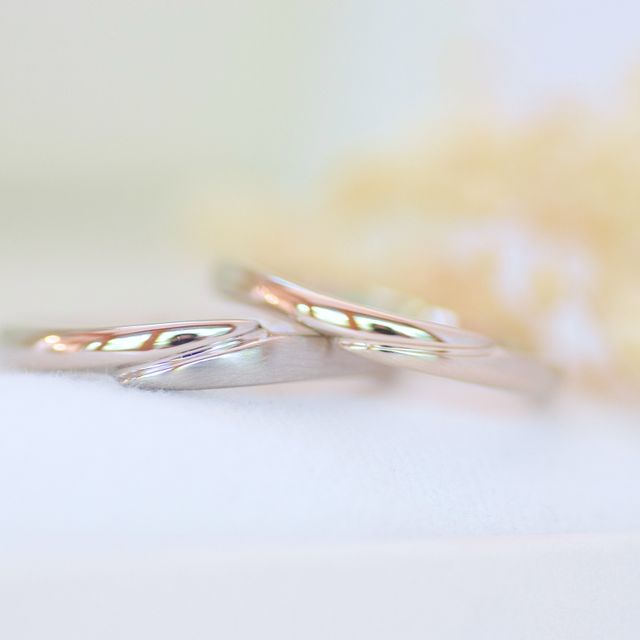 【CRAFY(クラフィ)の口コミ】 たくさんの素材やデザインからカスタムでき、普段指輪をつける習慣がない2…