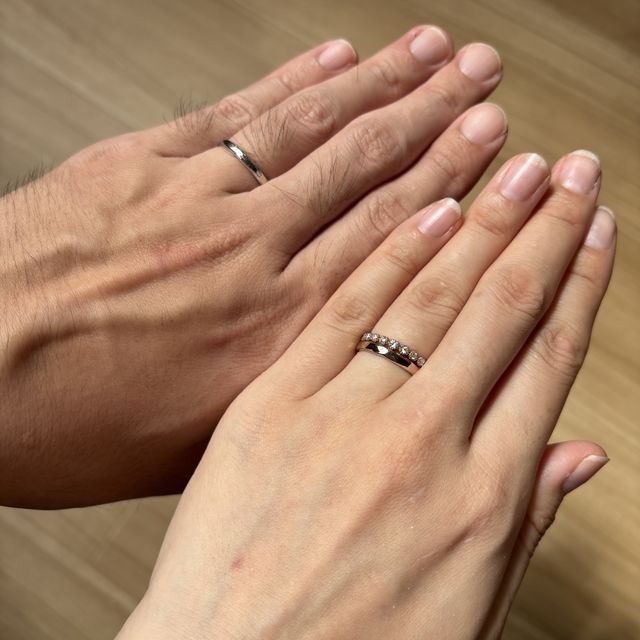 【SIENAROSE(シエナロゼ)の口コミ】 婚約指輪のデザインに一目惚れしました。一粒ダイヤモンド素敵だと思いま…