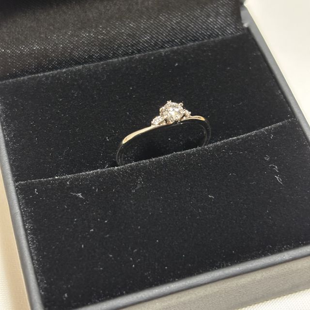 【LOVEST(ラヴェスト)の口コミ】 価格15万円に対してダイヤがしっかりしていて、Vタイプの形が良いと思いま…