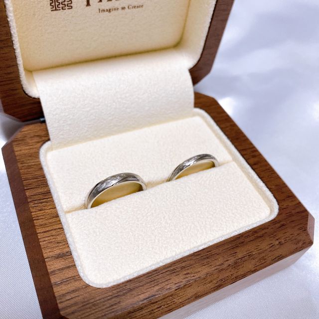 【TANZO.(鍛造指輪)の口コミ】 フルオーダーが可能です。私たちは同じデザインにしましたが、たとえば、2…