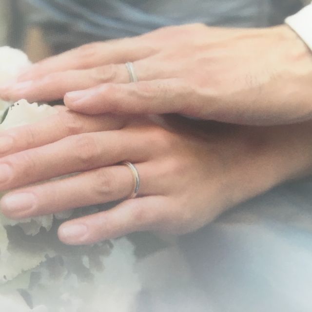 【ティファニー(Tiffany & Co.)の口コミ】 ダイヤモンド付ではなくシンプルな指輪を探していました。
ミルグレインは…