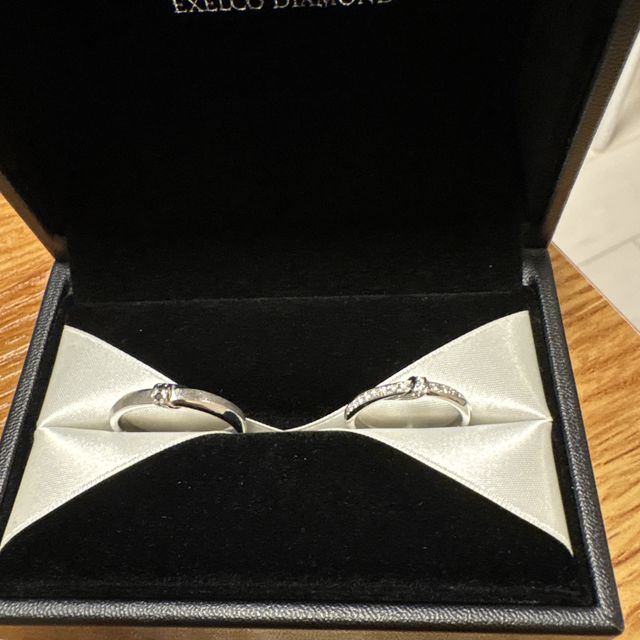 【エクセルコダイヤモンド(EXELCO DIAMOND)の口コミ】 リボンのような王道ではないデザインですが、「結び」の一種ということで…