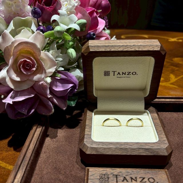 【TANZO.(鍛造指輪)の口コミ】 あら目マッドデザインで、シンプルながら個性的なデザインにした。鍛造製…
