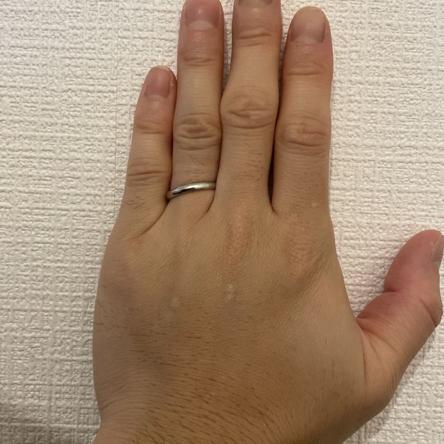 【銀座ダイヤモンドシライシの口コミ】 シンプルで高品質。
曲線が滑らかで着用していても違和感がありません。
…