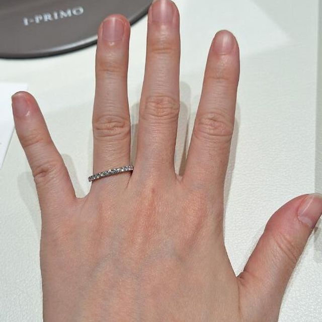 【アイプリモ(I-PRIMO)の口コミ】 マーニ・ハーフは、斜めに入った繊細なミル打ちと、ハーフエタニティのダ…