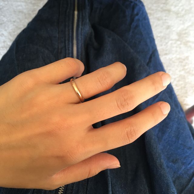 【カルティエ(Cartier)の口コミ】 私は華奢(細め)でピンクゴールドのリングが希望でした。夫はこだわりはあ…