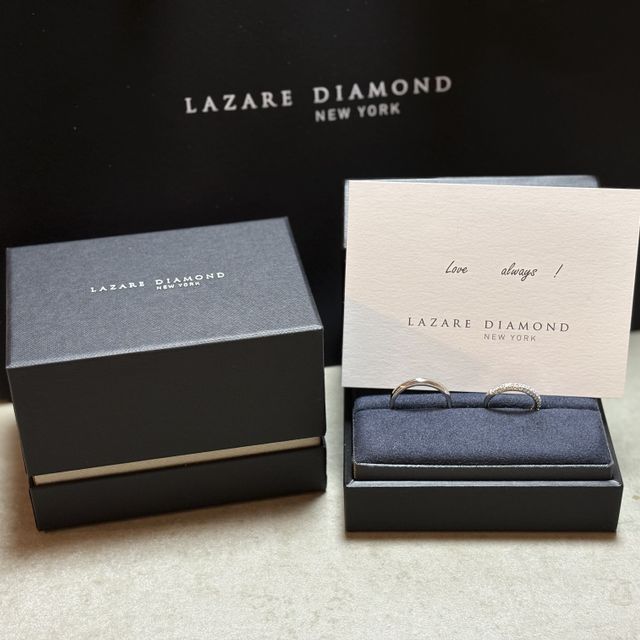 【ラザール ダイヤモンド(LAZARE DIAMOND)の口コミ】 あまり人と被らず
ゴージャスなものがよく探しているところ
ラザールを見…