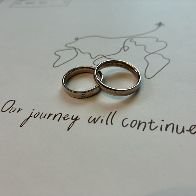 【BRILLIANCE+(ブリリアンスプラス)の口コミ】 お互い3.5mmのサイズにしました。
私は、アンティークな雰囲気も好きだっ…