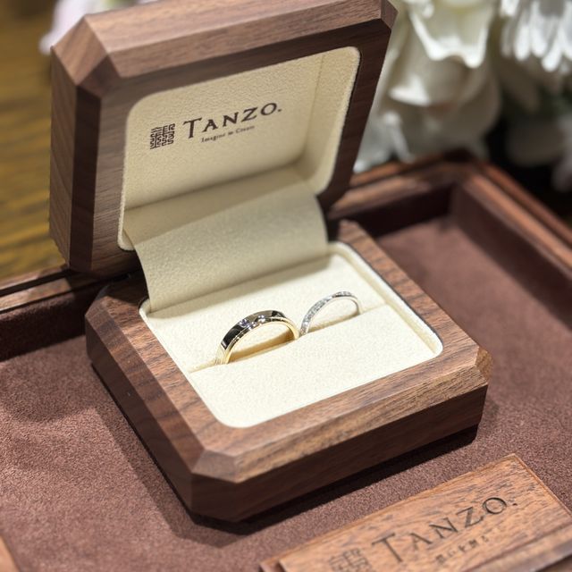 【TANZO.(鍛造指輪)の口コミ】 指輪のデザインは2人が思い描いた欲張りなアイデアが盛りだくさんの、世界…
