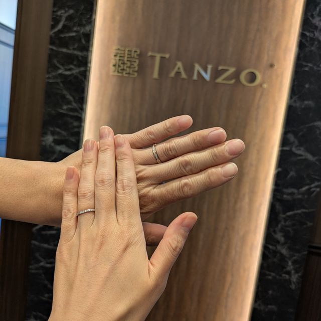 【TANZO.(鍛造指輪)の口コミ】 ペアリングではなかったので、セミオーダーでペアに見えるようにいろいろ…