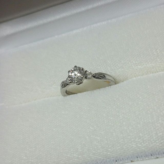 【アンジェリックフォセッテ(Angelique Fossette)の口コミ】 コストパフォーマンスのよさと店員さんの知識が豊富で信頼できる方だった…