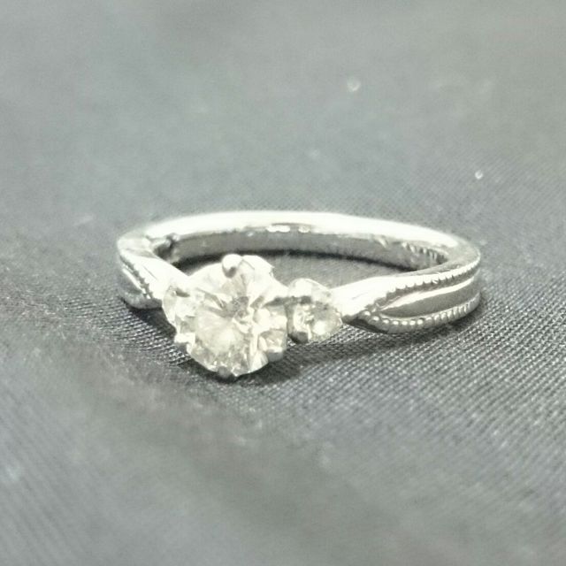 【アンジェリックフォセッテ(Angelique Fossette)の口コミ】 コストパフォーマンスのよさと店員さんの知識が豊富で信頼できる方だった…