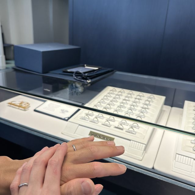 【銀座ダイヤモンドシライシの口コミ】 生涯着けることを考えて開発されている銀座ダイヤモンドシライシ。
プラチ…