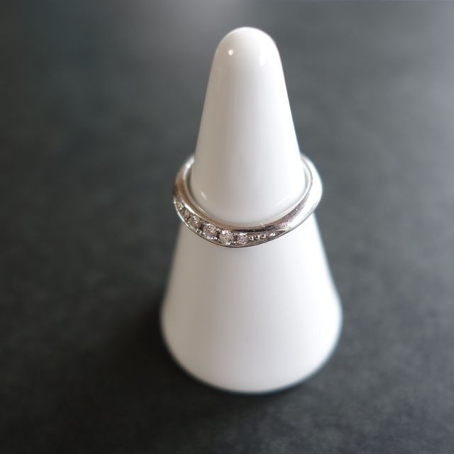 【アイプリモ(I-PRIMO)の口コミ】 洗練された細身でウェーブのかかったデザイン、

その中にちりばめられた…