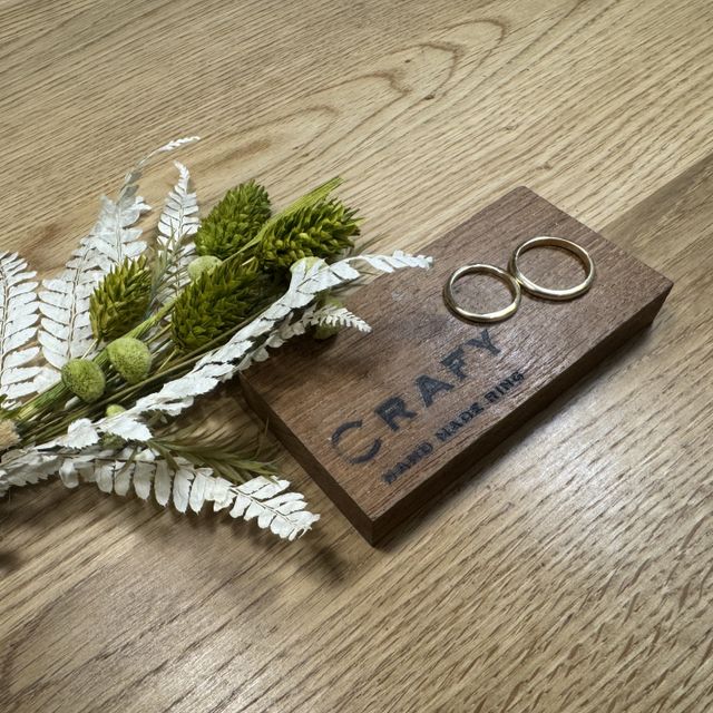 【CRAFY(クラフィ)の口コミ】 自分たちで作る指輪は世界一の宝物です！
金を自分たちでトンカンして、世…