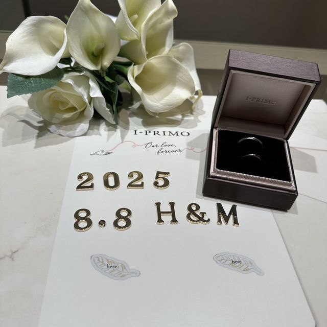 【アイプリモ(I-PRIMO)の口コミ】 シンプルでありながらも、そこにウェーブが入りおしゃれな大人らしい指輪…