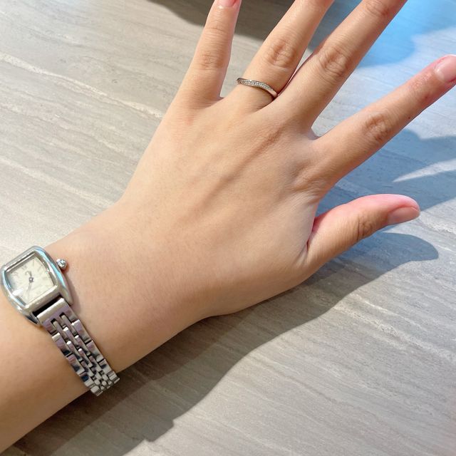 【アイプリモ(I-PRIMO)の口コミ】 合わさるとハートに見えたり、二つで一つになるデザインや虹色に光るダイ…