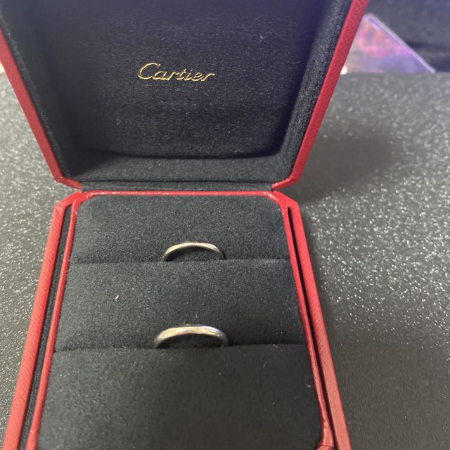 【カルティエ(Cartier)の口コミ】 長くつけられるものがよかったので、シンプルなリングのものにしました。…