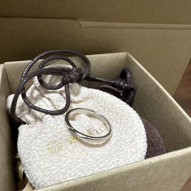 【鎌倉彫金工房の口コミ】 結婚指輪ということで普段付けできるようになるべくシンプルなデザインに…