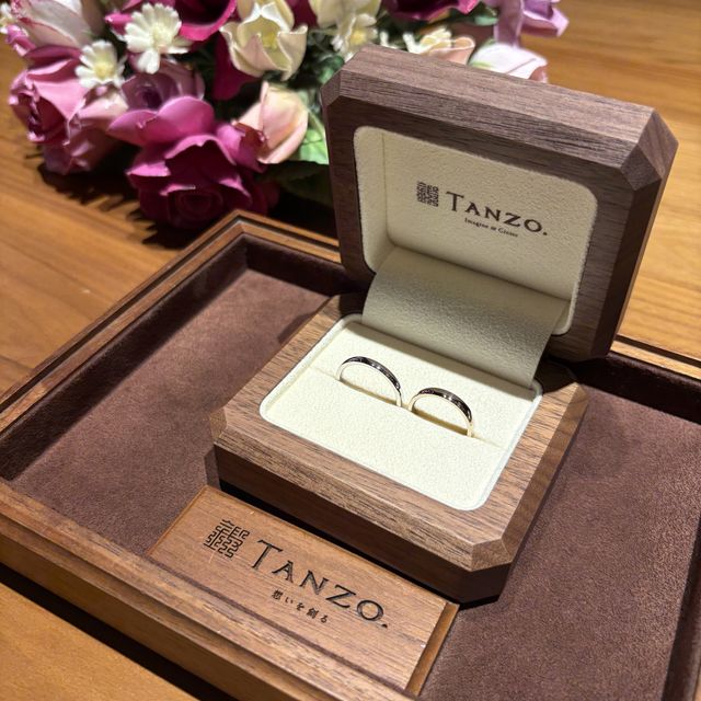 【TANZO.(鍛造指輪)の口コミ】 シンプルなデザインが好みで、
ツヤ感や形がとても気に入ったものになりま…