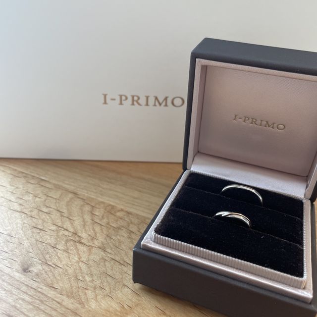 【アイプリモ(I-PRIMO)の口コミ】 シンプルなデザインと飽きのこない形。
ピンクゴールドで高級感がでて、長…