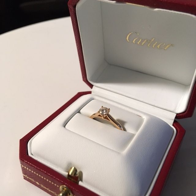 【カルティエ(Cartier)の口コミ】 彼との婚約を控え、こだわりが強い私の性格を知ってか事前に彼から「どん…