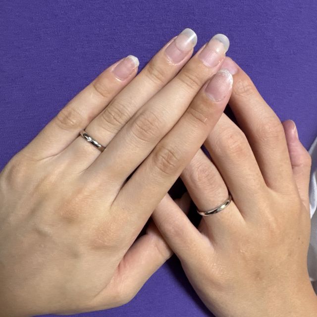 【銀座ダイヤモンドシライシの口コミ】 シンプルでつけやすく、飽きがこないデザインです！
私の方はダイヤを一石…