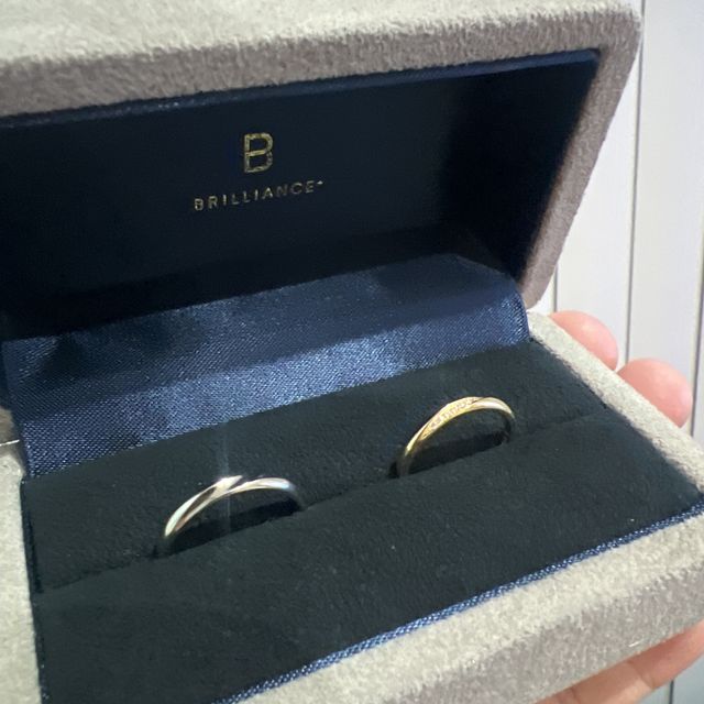 【BRILLIANCE+(ブリリアンスプラス)の口コミ】 シンプルで上品なデザインがとても気に入りました。毎日つけても自然で、…