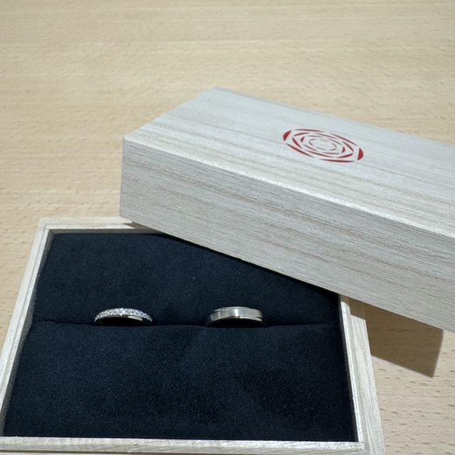 【出雲結(いずもゆい)の口コミ】 男性の結婚指輪ではあまり見かけないデザインのように思いますが、日常生…