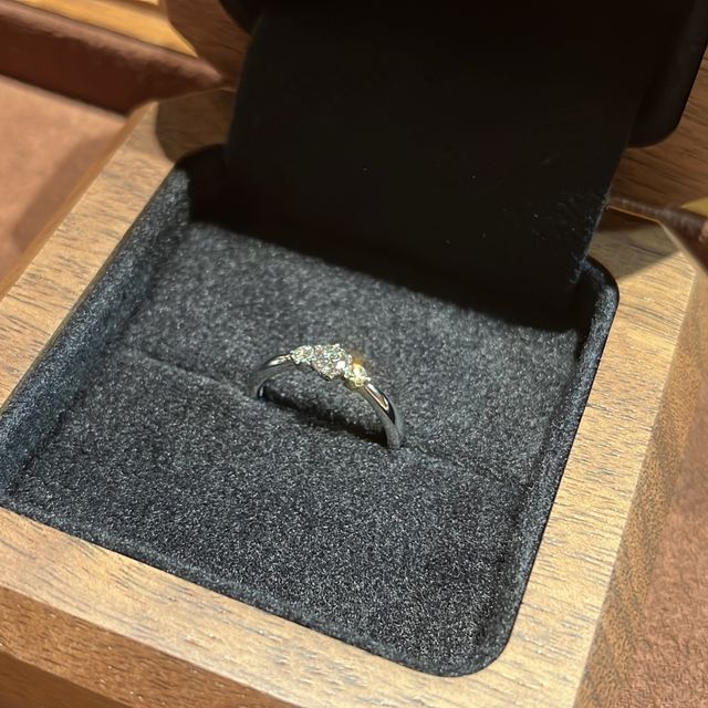 【TANZO.(鍛造指輪)の口コミ】 鍛造製法でほっそりした、デザインでも丈夫なところがポイント高い。にも…