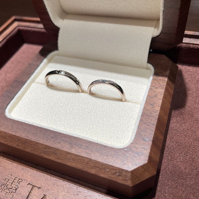 【TANZO.(鍛造指輪)の口コミ】 自分たちだけのオリジナルの指輪が作れます！
造りも丈夫なので安心して使…