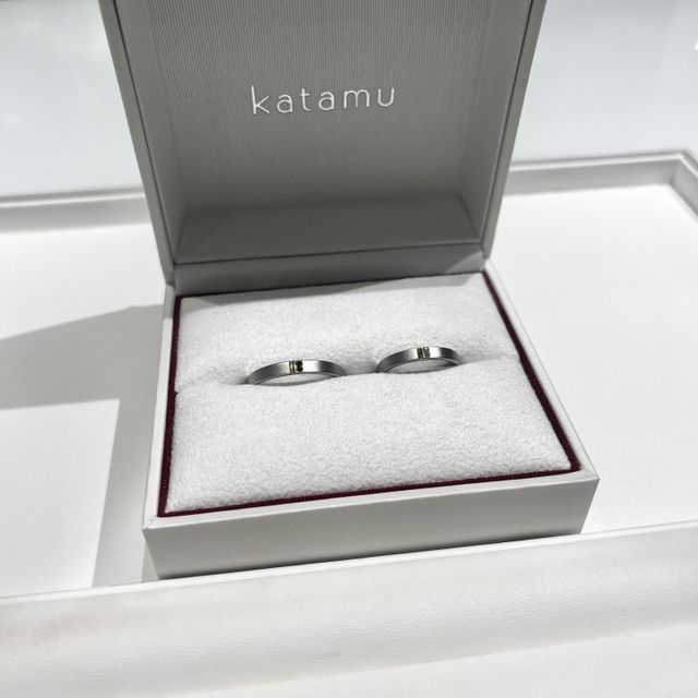 【Katamu(カタム)の口コミ】 「Katamu 紅（くれない）」はシンプルだけど存在感があって、角度によって…