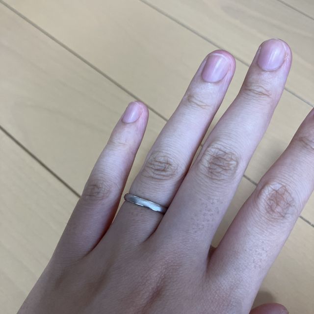 【insembre(インセンブレ)の口コミ】 シンプルですが、着け心地がよく気に入っています。
私と夫でデザインが違…