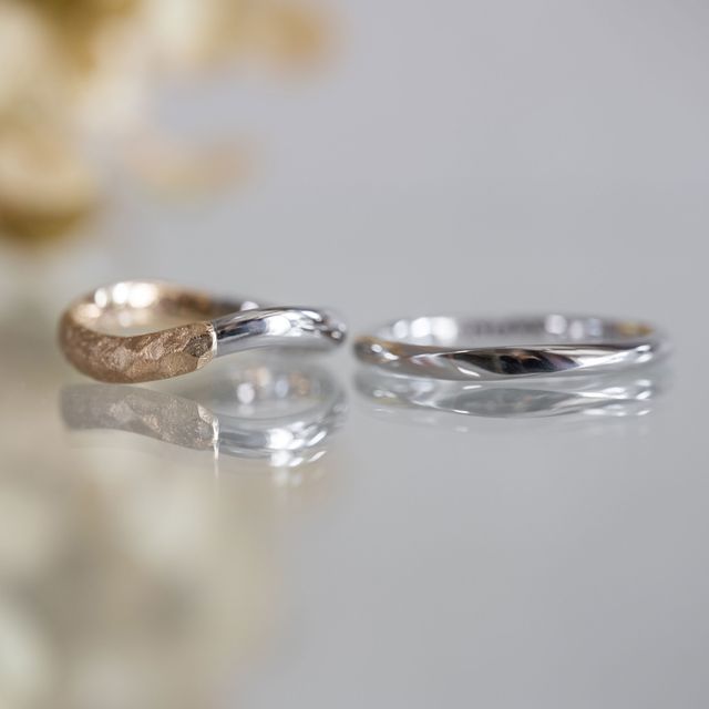 【Cayof(カヨフ)の口コミ】 まず、ゴールド・シルバーの特徴的なミックスデザインです。ゴールドシル…