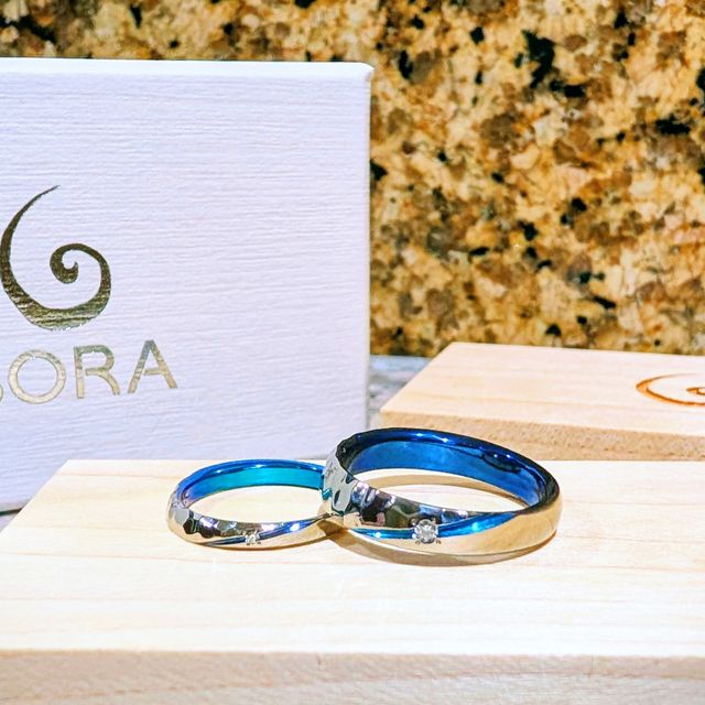 【SORA(ソラ)の口コミ】 CONTRAIL(アレンジ)
素材:ジルコニウム
石:カラーレスダイヤ(サイズは指輪…